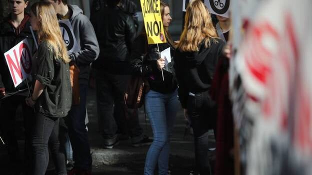 Estudiantes convocarán huelga el 24 noviembre si no se retiran las reválidas