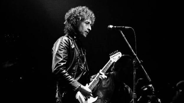 Bob Dylan contesta a la Academia Sueca: "¿Qué si acepto el premio? Por supuesto"