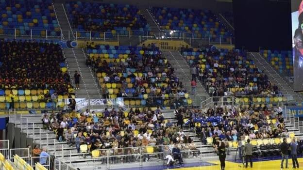 Multitudinario ascenso al Mont Blanc en el Arena