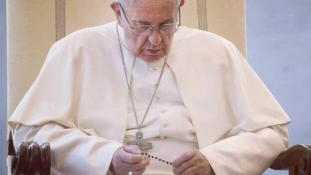 El papa autoriza la absolución indefinida del aborto por parte de sacerdotes