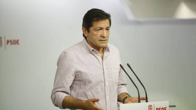 Ferraz alarga la elección de la gestora de Canarias