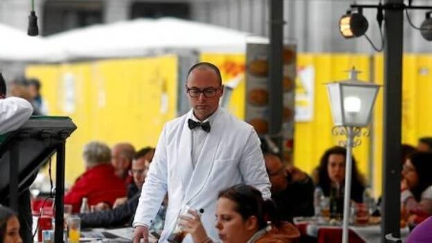 La subida del salario mínimo divide a patronal y sindicatos