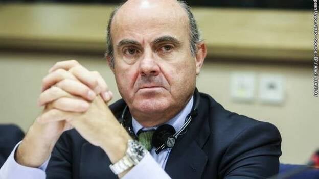 El Gobierno reducirá el IVA de eBooks y prensa digital del 21% al 4%