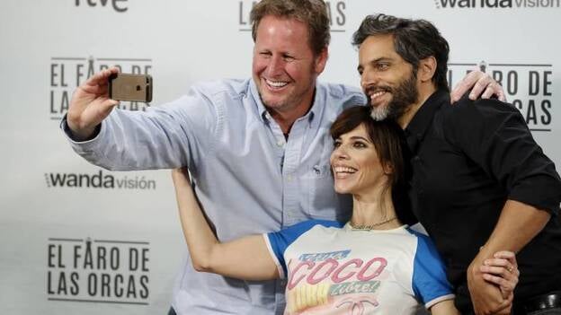 Maribel Verdú estrena "El faro de las orcas", cine "terapéutico y necesario"