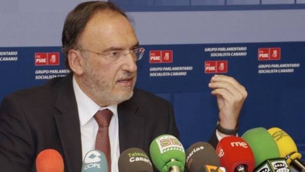 Manuel Fajardo deja el Gobierno en plena crisis del pacto CC-PSOE