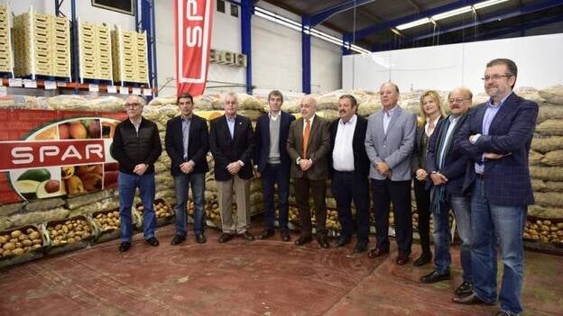 Spar y los agricultores firman un convenio de la papa