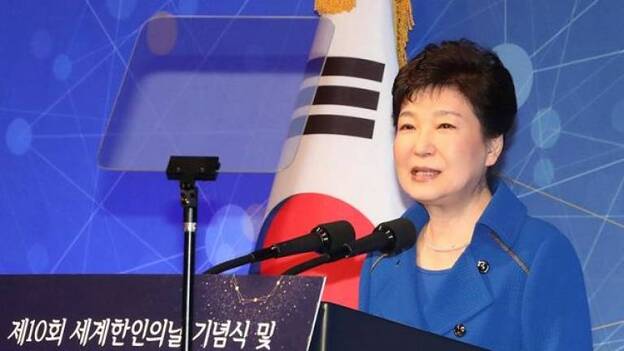 El caso "Rasputina" y la indignación popular tumbaron a la presidenta Park