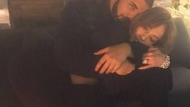 Jennifer López y Drake avivan los rumores de una relación con una fotografía