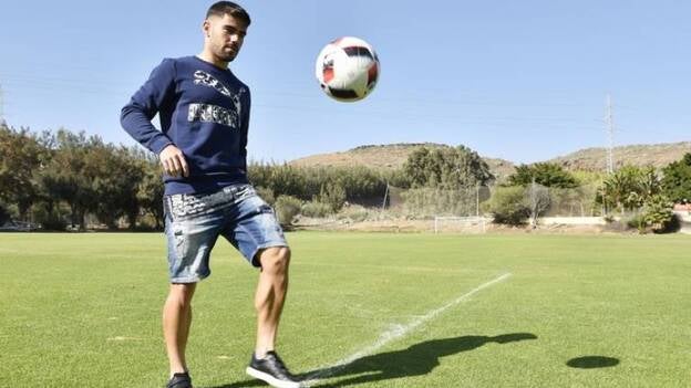 Tana: "Ojalá Setién renueve hasta que me retire"