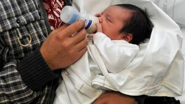 Los padres de los bebés que nazcan a partir de este domingo tienen ya cuatro semanas de permiso