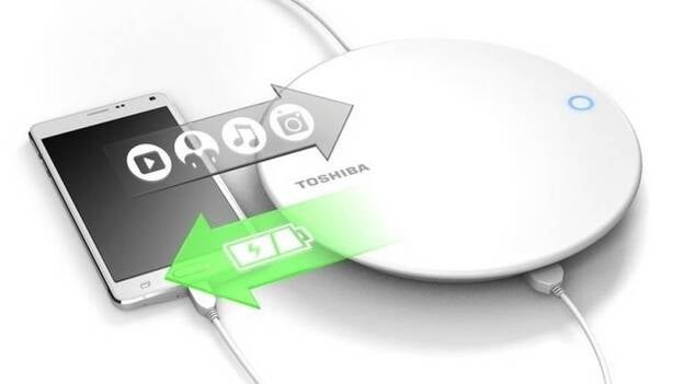Toshiba lanza CANVIO para Smartphone, su solución para cargar el móvil y hacer copias de seguridad a la vez