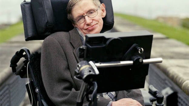 Stephen Hawking cumple 75 años en la cúspide de la fama
