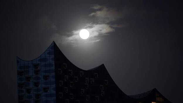 La Luna es más vieja de lo pensado, según muestras traídas por el Apolo 14