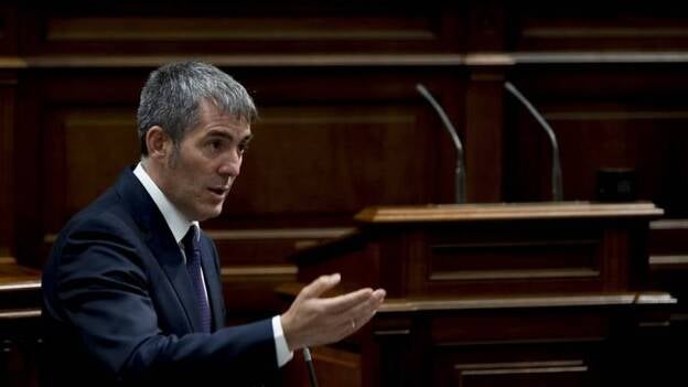 Clavijo convoca a los grupos parlamentarios para fijar una posición común ante la Conferencia de Presidentes