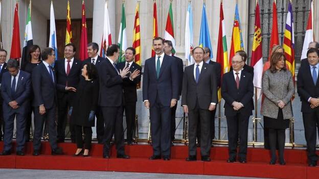 Comienza la VI Conferencia de Presidentes tras un desayuno con el Rey