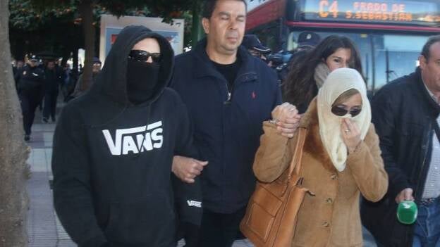 El Cuco y sus padres se niegan a declarar ante acusación de falso testimonio