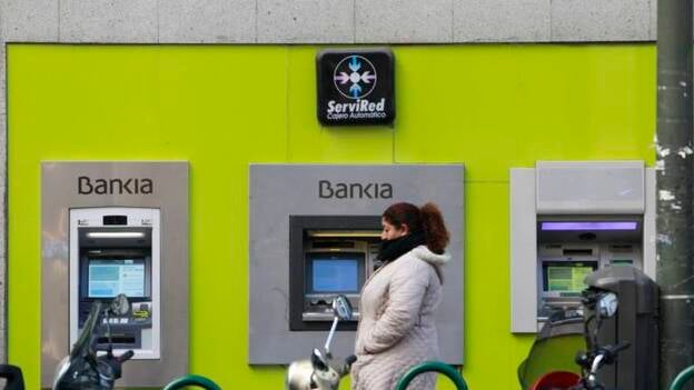 Bankia abre un procedimiento exprés en sus oficinas para atender los reembolsos por cláusulas suelo