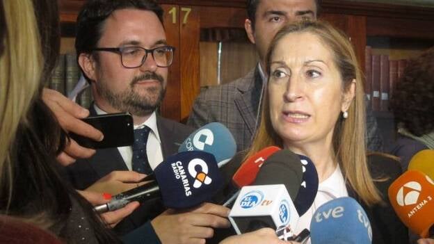 Ana Pastor asegura que el pacto con CC depende del partido en Canarias