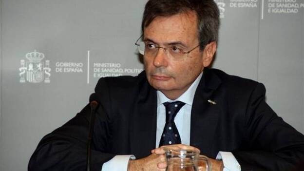 Matesanz ve posible aplicar el modelo de donante de órganos a la gestación subrogada