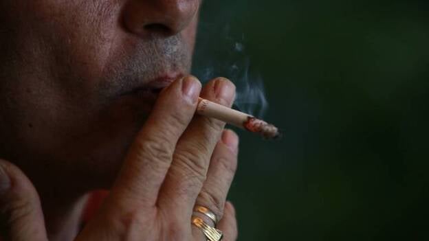 Hallan un biomarcador para detectar el cáncer de pulmón en las vías nasales de los fumadores