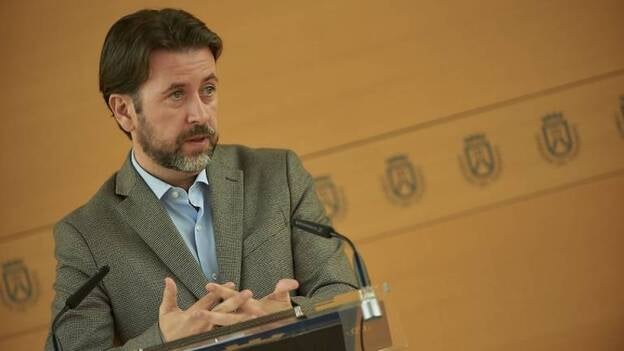 Alonso niega "pleito insular" en sus críticas a la gala 'drag' y sostiene que "se dañaron sentimientos"