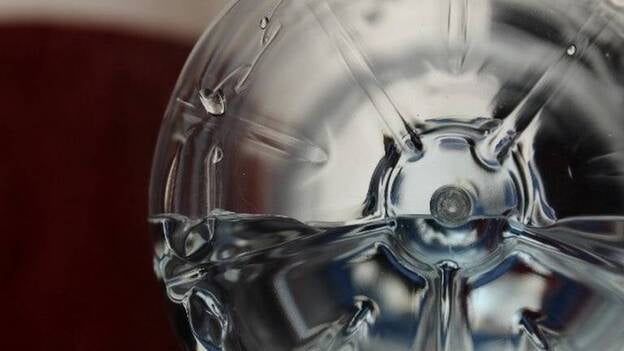 Danone y Nestlé Waters se alían junto a una 'startup' californiana para desarrollar botellas 100% sostenibles