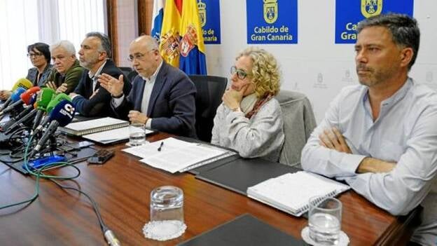 Podemos explora la vía judicial por los no adscritos en el Cabildo