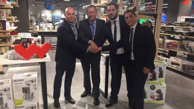 Worten pone en marcha su primer programa de becas en Canarias