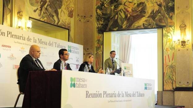 Canarias trabaja para ‘salvar’ la venta de tabaco en bazares