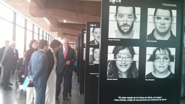 Dolors Montserrat llama a romper los estereotipos sobre el síndrome de Down