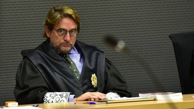 Alba fracasa al recusar al juez que lo expedientó