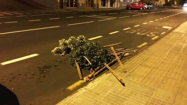 Detenidos tras protagonizar una persecución policial con un coche robado y sin carné