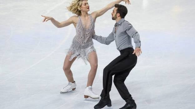 Adrià Díaz y Olivia Smart se clasifican para la final de danza por parejas