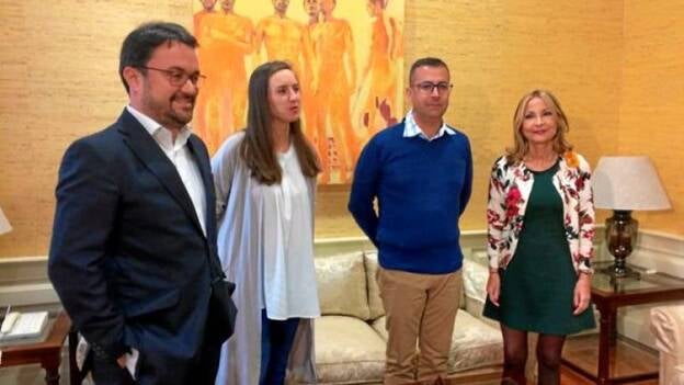 El PP promete a C’s no bloquear la reforma electoral en Madrid