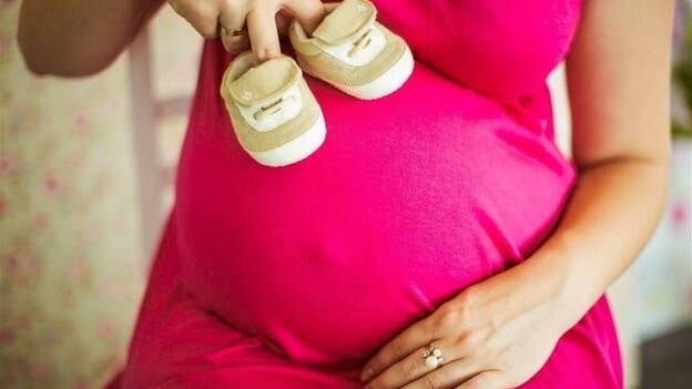 Un vaso de zumo aporta un 65% de la vitamina C diaria recomendada durante el embarazo