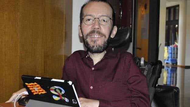 Echenique dice que deberá dejar uno de sus cargos, pero Espinar podrá compatibilizarlos