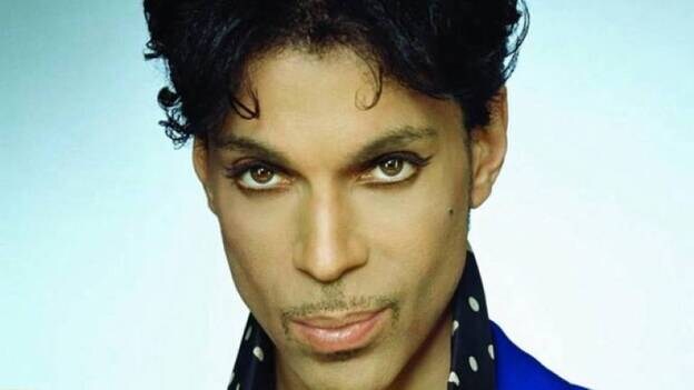 Prince, un año de ausencia púrpura