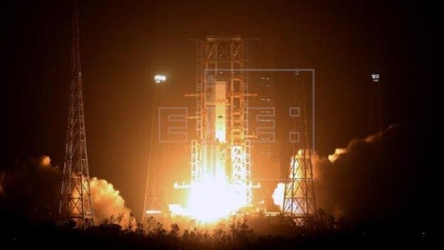 China se acerca a la estación permanente en el cosmos