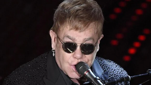Elton John cancela sus próximos conciertos en EEUU por una “inusual infección”