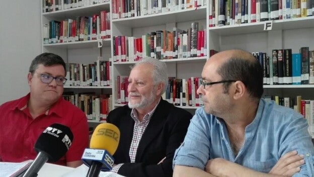 Anguita llama a movilizarse contra la corrupción, también "a los votantes de derecha"