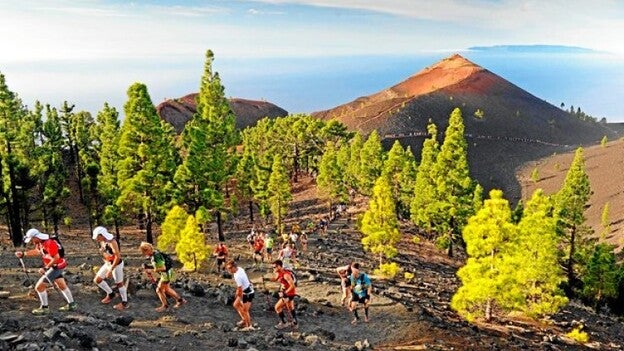 Dos campeones del mundo de kilómetro vertical en la Transvulcania
