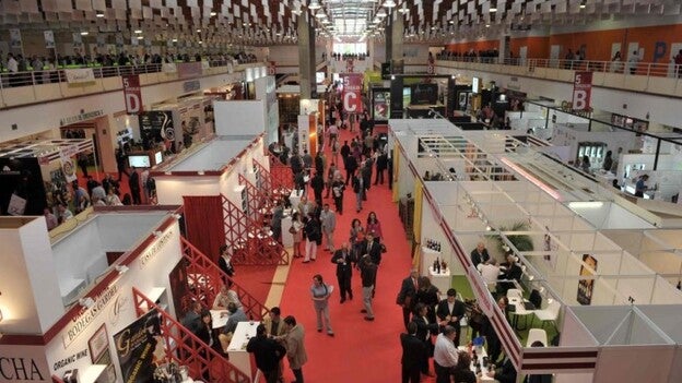 Canarias exhibe la excelencia de sus vinos en Fenavin