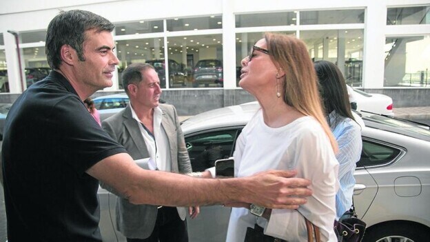 La hija de González Arroyo da la sorpresa y puja por la presidencia del PP