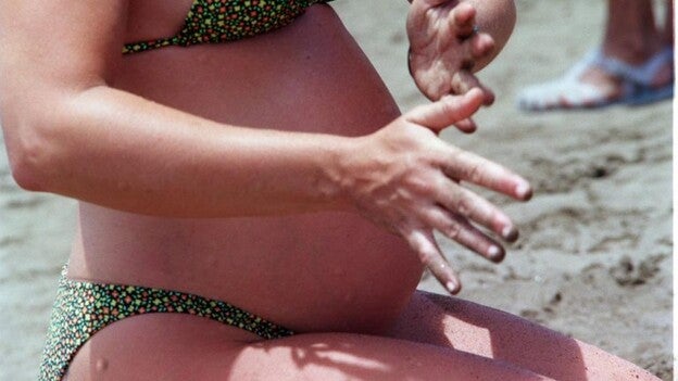 La fertilidad de la mujer cae en picado a partir de 35 años