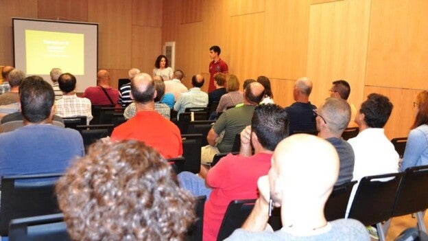 Agüimes repite curso de iniciación a la apicultura