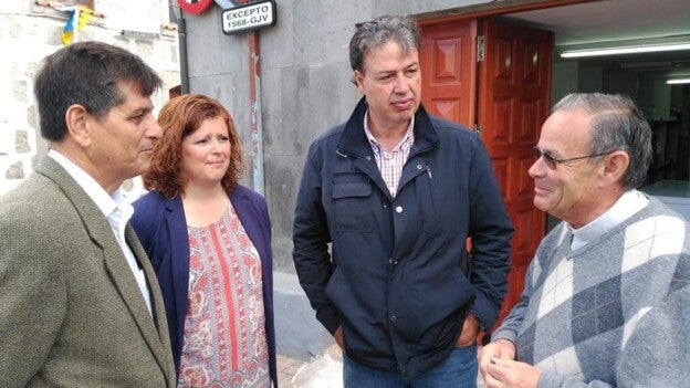 El Comisionado contra la Pobreza visita San Mateo