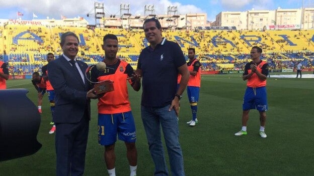 Jonathan Viera ya tiene su premio