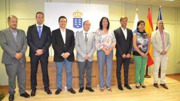 Educación amplía el umbral de renta exigido para las becas universitarias