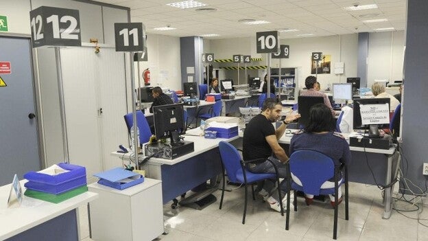 Jornada reducida a los funcionarios con menores