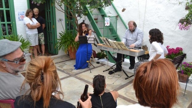 ‘Pop up’ artístico para los refugiados